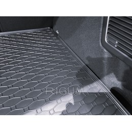 Ford Focus IV hečbekas 2018- (atsarginis ratas) bagažinės kilimėlis RIGUM 408232