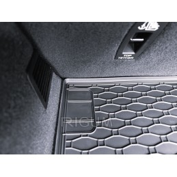 JAGUAR F-Pace 2016- / LAND ROVER Range Rover Velar 2017- bagažinės kilimėlis RIGUM 417012