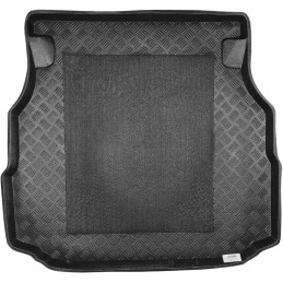 Mercedes C klasės W203 sedano 2001-2007 m. bagažinės kilimėlis MIX-PLAST 19003/M