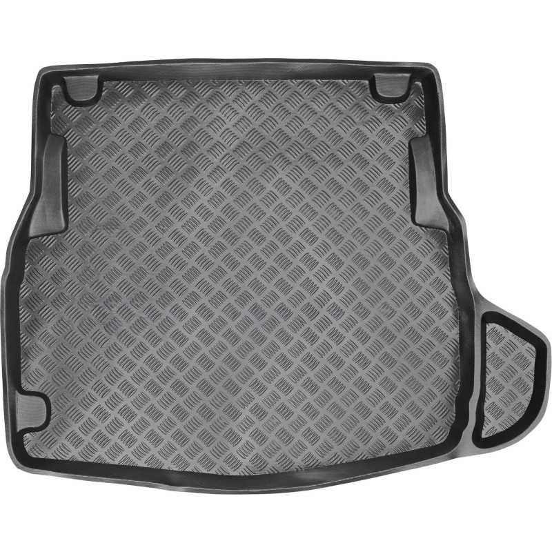 Mercedes C klasės W205 sedano 2014- bagažinės kilimėlis MIX-PLAST 19052