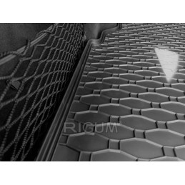 Mercedes C klasės W205 universalas 2014-2021 bagažinės kilimėlis RIGUM 421071