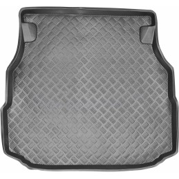 Mercedes C-klasės W203 sedano 2001-2007 m. bagažinės kilimėlis MIX-PLAST 19003