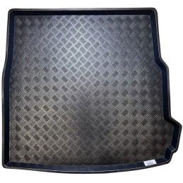 Mercedes C-klasės W206 sedano hibridas 2021- bagažinės kilimėlis MIX-PLAST 19071