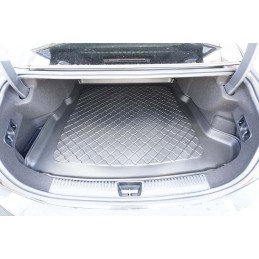 Mercedes E klasės W214 sedanas 10.2023- (įkraunamas hibridas) bagažinės kilimėlis ARISTAR 194030G