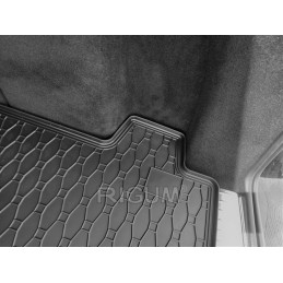 Mercedes E-class W213 Kombi nuo 2016 11 Bagažinės kilimėlis RIGUM 421101