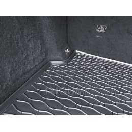 Peugeot 508 II Fastback 2018- / Peugeot 508 II Fastback PHEV 2019- Bagažinės kilimėlis RIGUM 426151