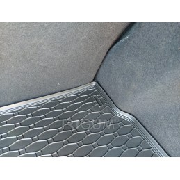 Renault Megane III hečbekas 2009-2016 Bagažinės kilimėlis RIGUM 428155