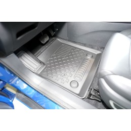 Seres 3 elektrinis visureigis 04.2021- Guminiai kilimėliai ARISTAR 654270 PRIEKINIS