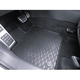 Skoda Superb IV 2024- / VW Passat B9 2024- Guminiai kilimėliai RIGUM 906233