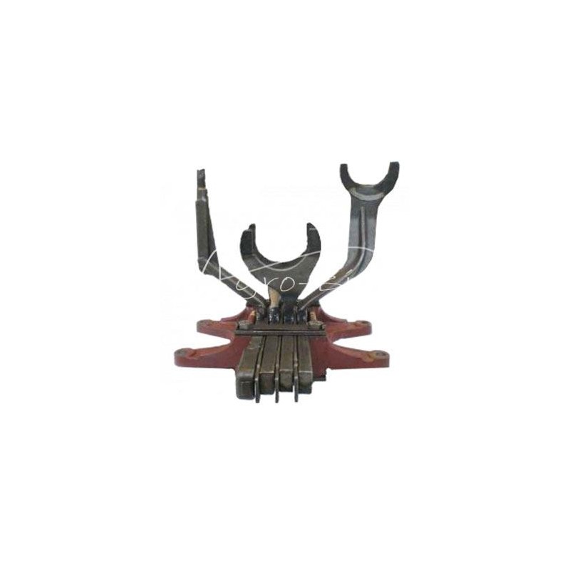 MTZ-80 pavarų dėžės šakės korpusas pilnas - 501702080