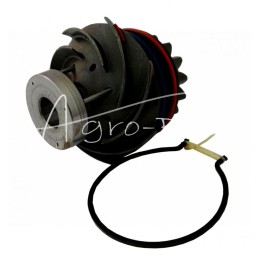 JOHN DEERE vandens pompa - RE530194