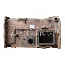 Pavarų dėžės korpusas - 4 greičių korpusas Ursus C-385 nepilnas - 80121001/2