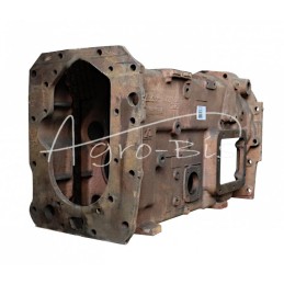 Pavarų dėžės korpusas - 4 greičių korpusas Ursus C-385 nepilnas - 80121001/2