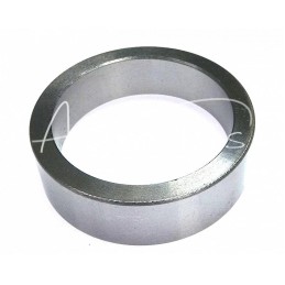 5 vnt - Ursus C-330 tarpinė įvorė, naujo tipo MORGA - 5001328/M