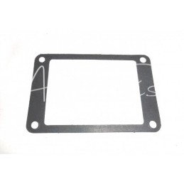 50 vnt - Ursus C-330 spynos dangtelio tarpinė - 5001347/0