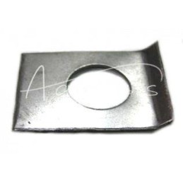 100 vnt - Ursus C-385 variklio bloko pagrindinė kojelė - 80002031