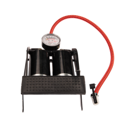 2 x Kojinė pompa oro pripūtimui, 2 stūmoklių, su 7 barų slėgio manometru