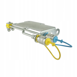 Pilnas galinis lizdo laikiklis Ursus C-330 modeliui su dviem lizdais ir vamzdžiais