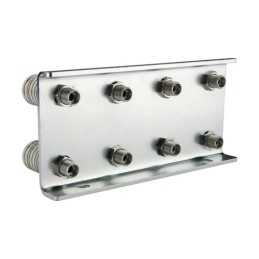 Lizdų išdėstymas aštuonioms M22x1,5 greito prijungimo jungtims tvirtinti