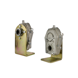 Pavarų dėžės daugiklio tvirtinimas 2 ir 3 grupės siurbliams, perdavimo skaičius: 1:3,8, galia: 20 kW, su PTO lizdu su skląsčiu, 