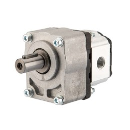 Dešinės pavaros hidraulinis siurblys, 1 grupė, dešinės rotacijos, našumas: 1,05 cm3/aps., našumas (1500 aps./min.): 1,57 l/min. 