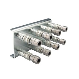 Lizdų plokštė aštuonioms greito prijungimo jungtims, plokščioms sausoms atjungimo jungtims + M18x1,5 kištukams montuoti