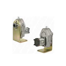 Daugiklio tvirtinimo detalė su krumpliaratine pompa, našumas iki 40 l/min. Komplekte yra pagrindo tvirtinimo laikiklis.