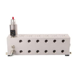 Jungiamosios plokštės vožtuvų blokas su 6 sekcijų srauto reguliatoriumi CETOP 3 NG6