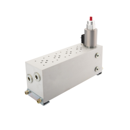 Jungiamosios plokštės vožtuvų blokas su 4 sekcijų srauto reguliatoriumi CETOP 3 NG6