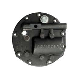 Dviejų sekcijų hidraulinis skirstytuvas su naujo tipo pilnu siurblio dangteliu ir išorinio skirstytuvo išleidimo anga