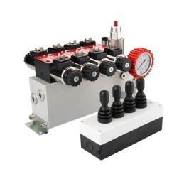 4 sekcijų 12 V hidraulinis skirstytuvo blokas, tipas Cetop 3 NG6, su proporciniu srauto reguliatoriumi, komplektuojamas su „Hydr