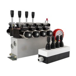 4 sekcijų 12 V hidraulinis skirstytuvo blokas, tipas Cetop 3 NG6, su proporciniu srauto reguliatoriumi, komplektuojamas su „Hydr