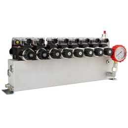 8 sekcijų 12 V hidraulinis skirstytuvo blokas, tipas Cetop 3 NG6, su proporciniu srauto reguliatoriumi, komplektuojamas su manom