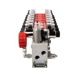 8 sekcijų 12 V hidraulinis skirstytuvo blokas, tipas Cetop 3 NG6, su proporciniu srauto reguliatoriumi, komplektuojamas su manom