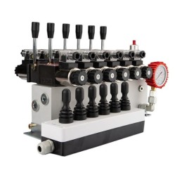 6 sekcijų 12 V hidraulinis skirstytuvo blokas, tipas Cetop 3 NG6, su proporciniu srauto reguliatoriumi, komplektuojamas su „Hydr