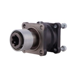 Adapteris su tvirtinimo detale, skirta kardaniniam velenui prie ISO stūmoklinio siurblio