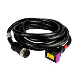 Valdymo pultas su dviem penkių padėčių valdymo svirtimis, maitinimo laidu, lizdu ir laikikliu bei adapterio laidu ir kištukais