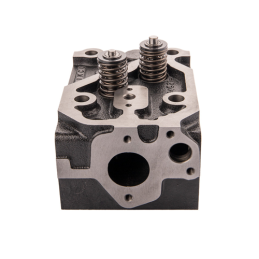 Keturių pilnų variklio galvučių su vožtuvais ir tarpinėmis rinkinys Ursus C-360 C360 46505110