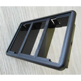 Skydelio laikiklio rėmas 3 mygtukams ir jungikliams