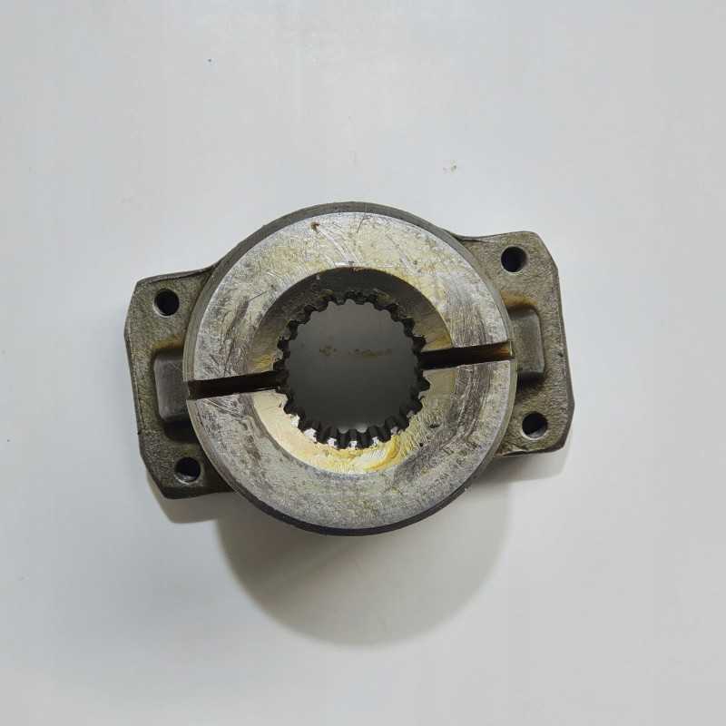 Priekinės ašies flanšas korpusui 580 sr 695 sr st