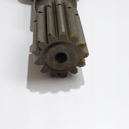 Polos trumpinys, reiškiantis New Holland LB 115