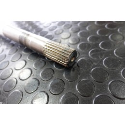 „Polos“ baigti kairėje „Terex 860“.