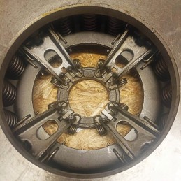 Sankabos prispaudimo plokštelė 280 mm korpusas 3067300r92