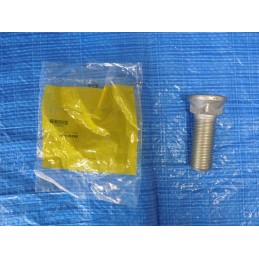 Varžtas t79002 john deere 744e 744h 844j 844 1600