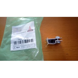 Deutz purkštuko vamzdžio spaustukas 04227160