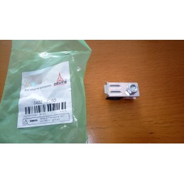 Deutz purkštuko vamzdžio spaustukas 04227160