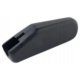 Zetor rankenos dangtelis