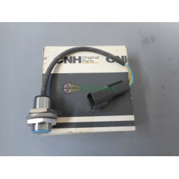 Sukimosi jutiklis m18x30 new Holland korpusas 84058862