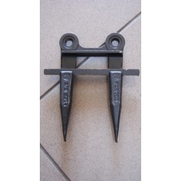 Claas dvigubas bajonetas originalus 676235