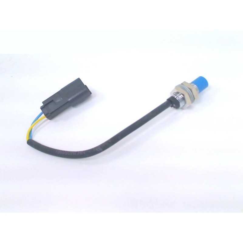 Sukimosi jutiklis m12x31 new Holland korpusas 84058861